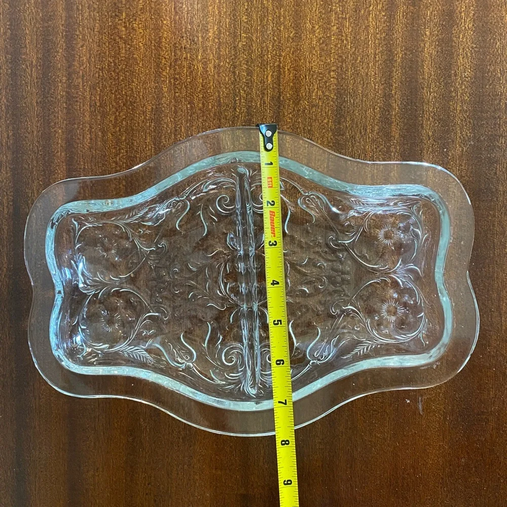 Elegant Clear Glass Soap Dish